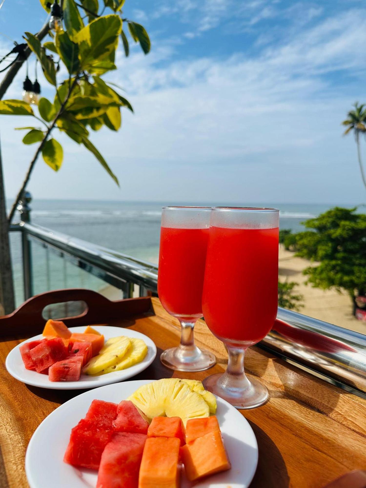 Cocos Polhena Hotel Matara Buitenkant foto